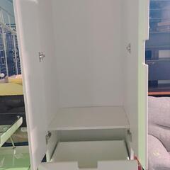 大人気❗❗IKEA　ハンガーがけ付クローゼットの画像