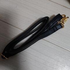 ネイビー  ファーバッグ  チャームつきの画像