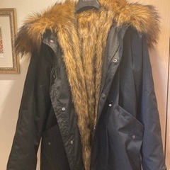 新品、未使用の為美品！暖かいモッズコートの画像