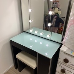 【引き取り限定】ドレッサー　美品(取引中)