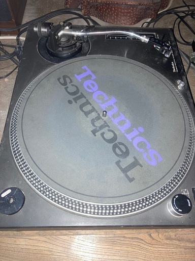 レコードプライヤー　Technics sl-1200mk3