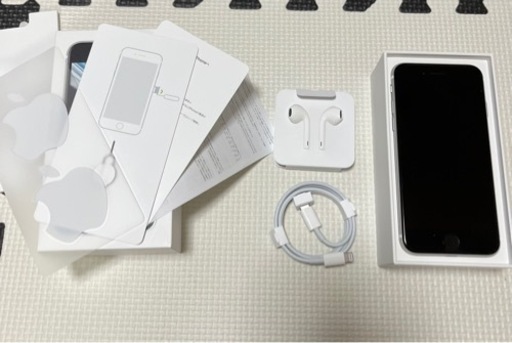 超美品☆ iPhone SE2 128GB ホワイト SIMフリー アップル