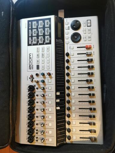 zoom HD16  ズーム ハードディスク レコーディング　現状品　動作不明