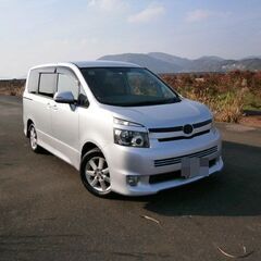 トヨタ　ヴォクシーZS★ナビ★アルミ★エアロ★車検2年付き★上質...