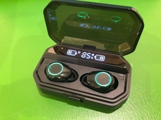 【新品未使用品】完全ワイヤレスイヤホン