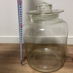 ガラス瓶　特大