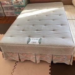 セミダブルベットの画像