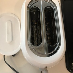 デロンギ　ポップアップトースターの画像