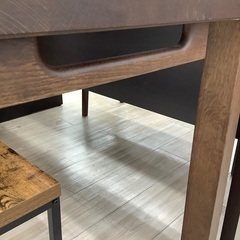 カリモクコンセント付きデスクのご紹介！（トレファク寝屋川）