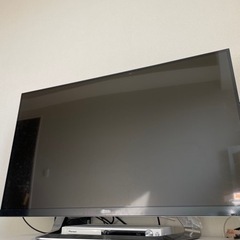 【ジャンク】テレビ　LG 42インチ　薄型画面に線有　純正リモコン付き