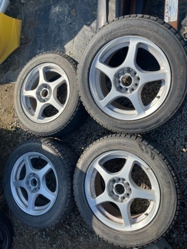 5穴16インチ　スタッドレス付きアルミホイール