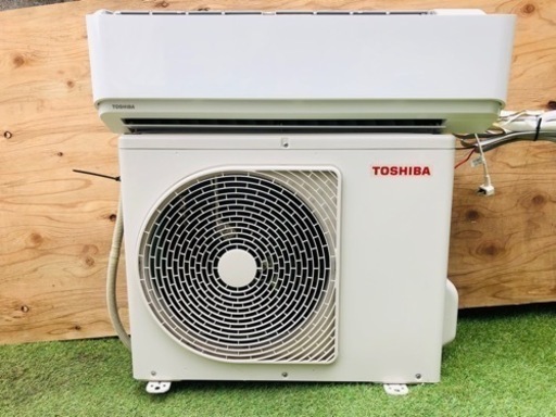 【決まりました】TOSHIBA【RAS-E225PBK】東芝 プラズマ空清搭載 ルームエアコン おもに8畳用 2019年製 中古品