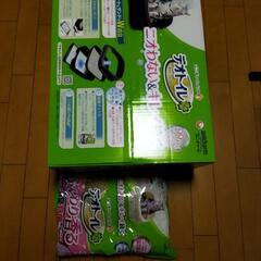 猫トイレとトイレの砂売りますの画像