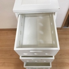 収納　引出しの画像