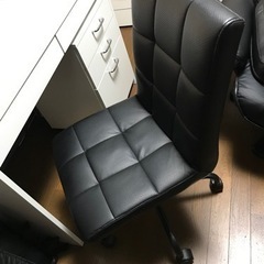 デスクチェアの画像