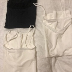 【売ります】UNIQLOエアリズムキャミソール未使用3枚の画像