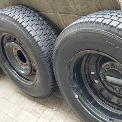 スタッドレスタイヤ ハイエース の画像