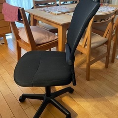 【受け渡し決まりました】コンパクトなオフィスチェア