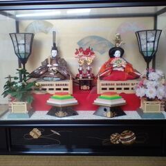 ガラスケース入お雛様の画像