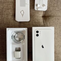 iPhone11 64GB ホワイトの画像