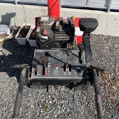 除雪機 ヤナセ スノーブロワー 8-9G の画像