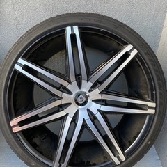 Lexani Johnson2 22インチ　10ｊ　タイヤほぼ新品の画像