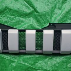 ジムニー　フロントグリル（JB23-4）