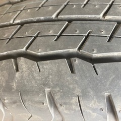 ハイエース　純正タイヤ　4本セット