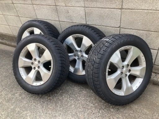 相談中[配達可]フォレスター純正スタッドレスタイヤ4本