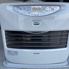 ●コロナ　石油ファンヒーター●タンク大きめ