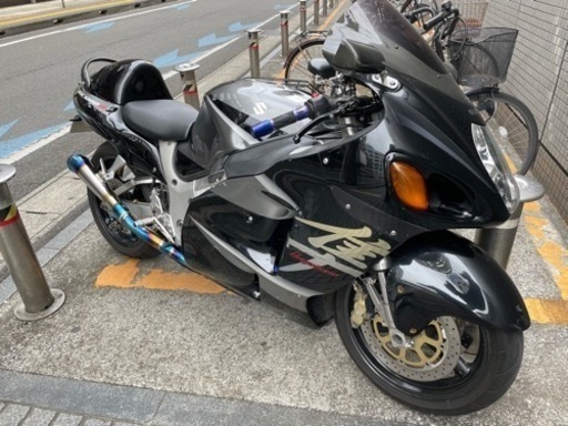 ※商談中　車両交換可能　アクセル開くには勇気が必要　2005年　隼　検査R4/11