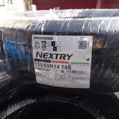 入荷！！早いもの勝ち！！！155/65R14BSタイヤ交換！！台数限定組み換え、廃タイヤ料金、バルブ込み - その他