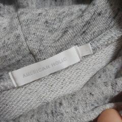 今の時期ぴったり！丈短めパーカーの画像