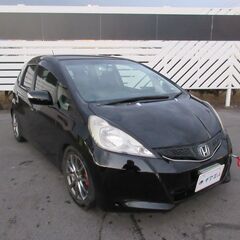 コミコミ価格♪】ホンダ フィット 13G スマートセレクション 5M/T 車検たっぷり スマートキー ETC ストラーダHDDナビ!(9029)の画像