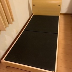 シングルベッド　フレーム　木　②