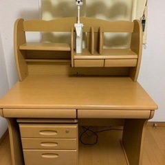 学習机(勉強机) 鍵付きチェスト付き