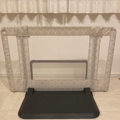 美品　日本育児　自立式ベビーゲート