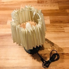 スタンドランプ　照明器具の画像