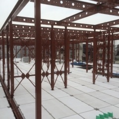 大手ハウスメーカー　鉄骨建方の画像