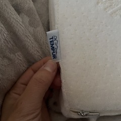 テンピュール✨枕 ほぼ未使用の画像