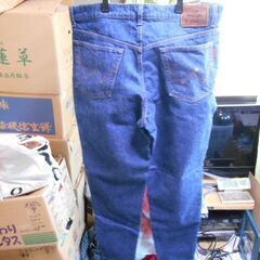 ジーンズ　ウエスト９６ｃｍ　ヒップ１１３ｃｍ　ラングラージャパン製の画像