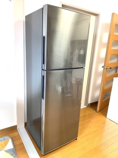 \u003c緊急値下げ\u003eシャープ　冷蔵庫 SJ-D23D-S (シルバー系)