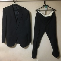 ほぼ未使用　スーツ　上下セット　差し上げます。