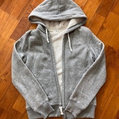 ユニクロモコモコジャンパー