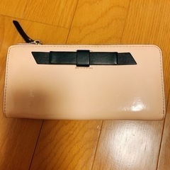 ケイトスペードエナメルりぼん長財布