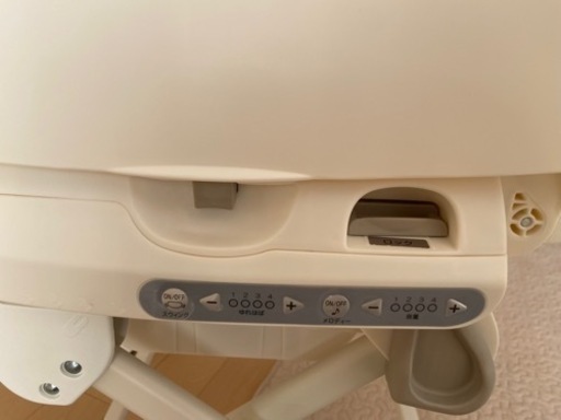 combi ネムリラ　ハイローチェア　電動