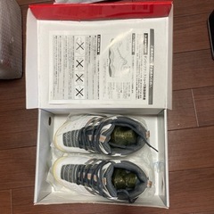 テニスシューズ　24センチ