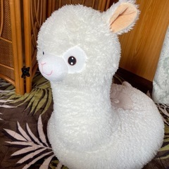 アルパカぬいぐるみクッション