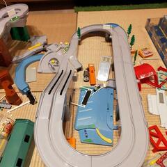 トニカ、プラレール一式の画像