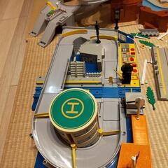 トニカ、プラレール一式の画像